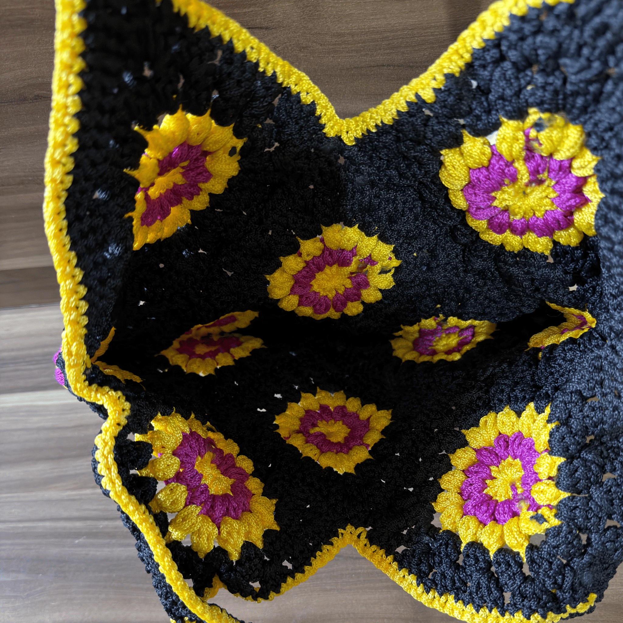 Granny Crocheted Tote Bag_suede tote bag